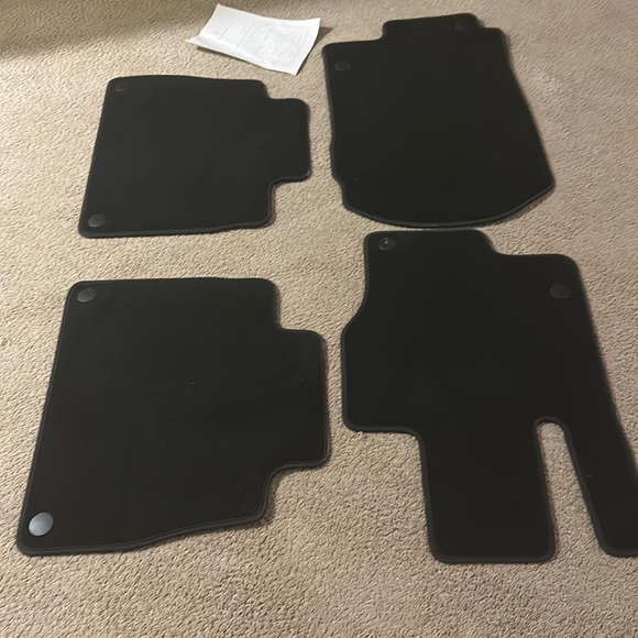 Mercedes Benz Other Mercedes 22 Gle 350 Set Of 4 Black Velour Floor